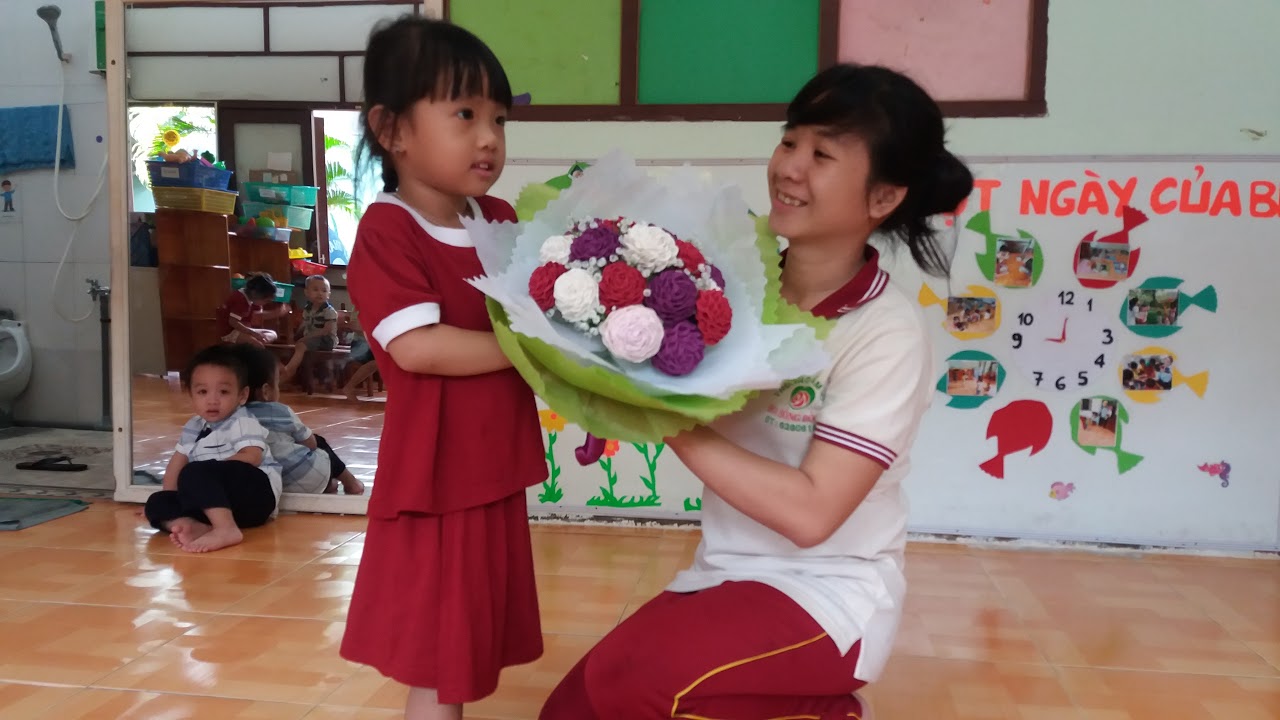 Mầm Non Hoa Hồng Đỏ